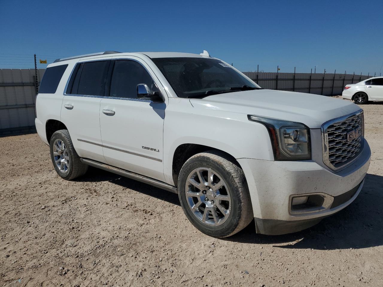 2018 GMC Yukon - Image 4