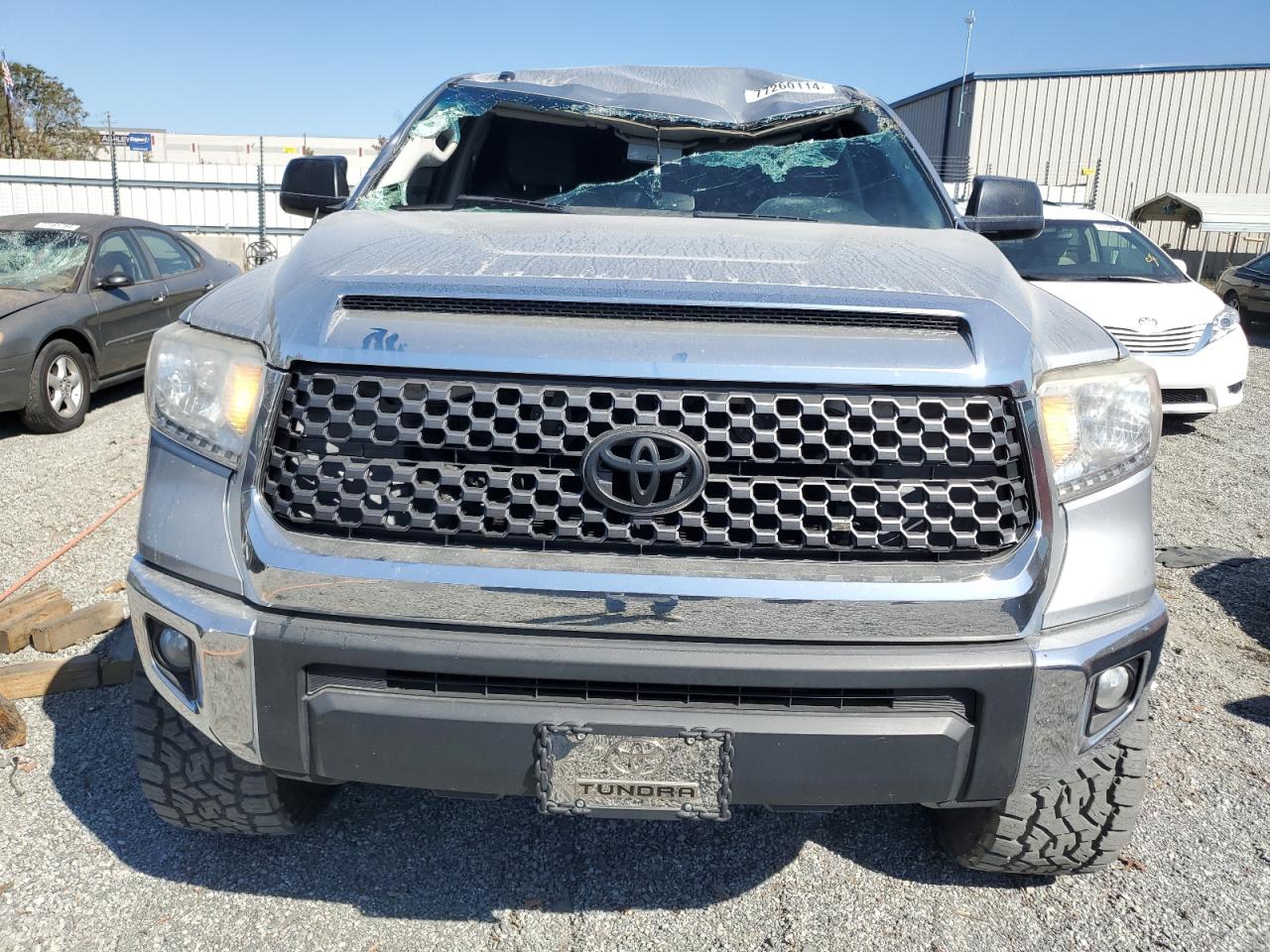 VIN 5TFDW5F1XHX677752 2017 TOYOTA TUNDRA no.5