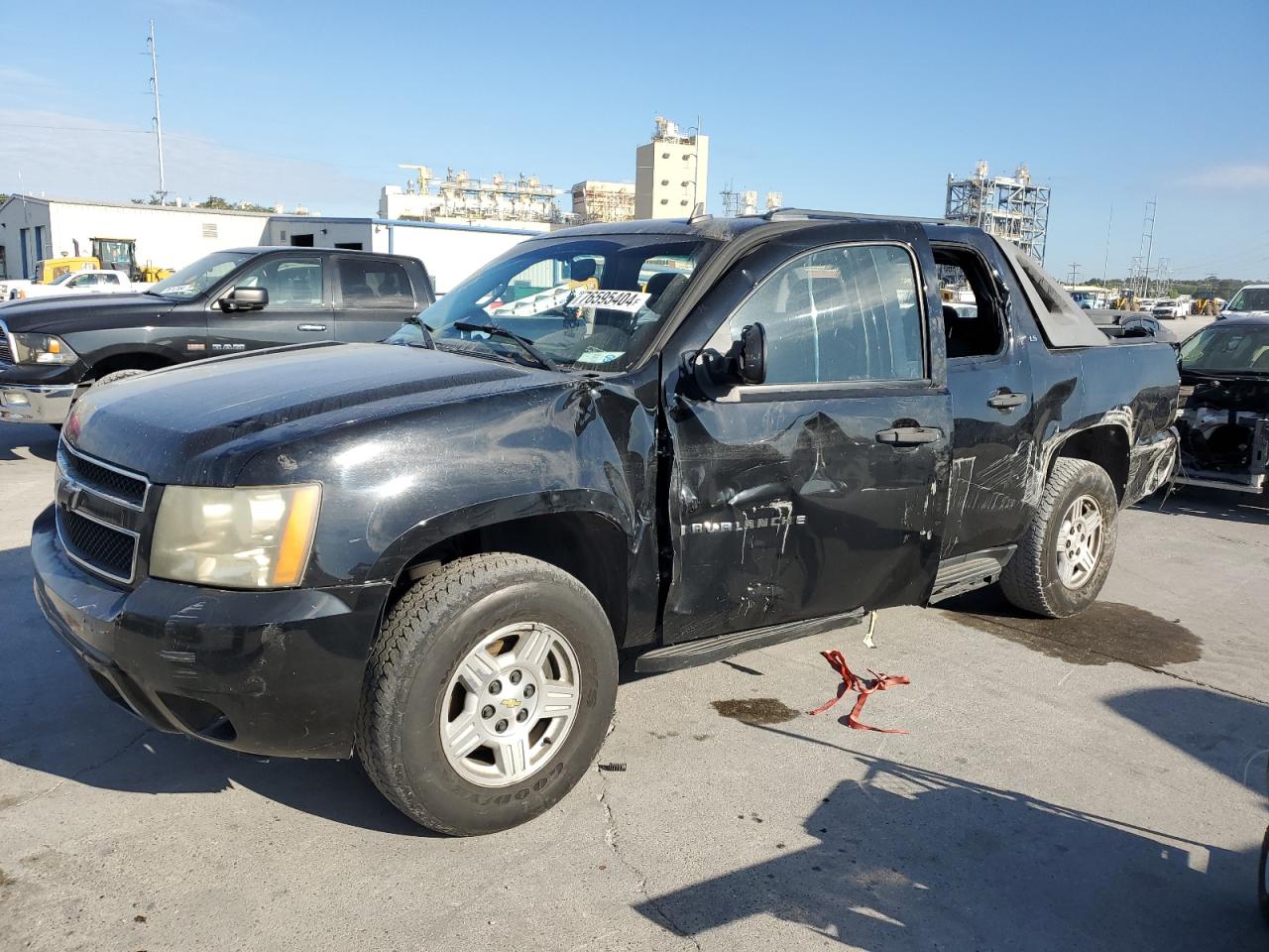 2007 Chevrolet Avalanche - Image 1