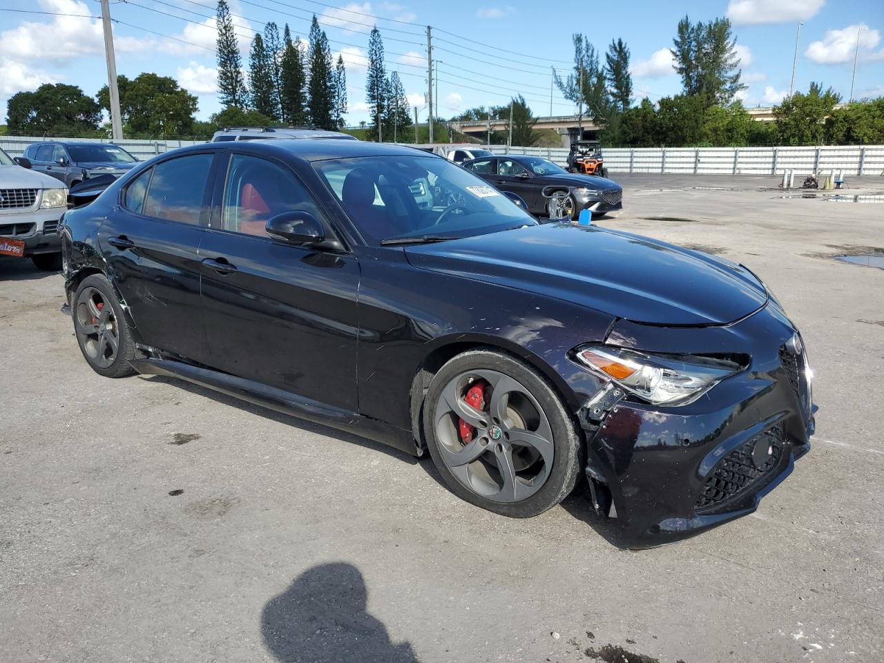 2018 Alfa Romeo Giulia - Image 4