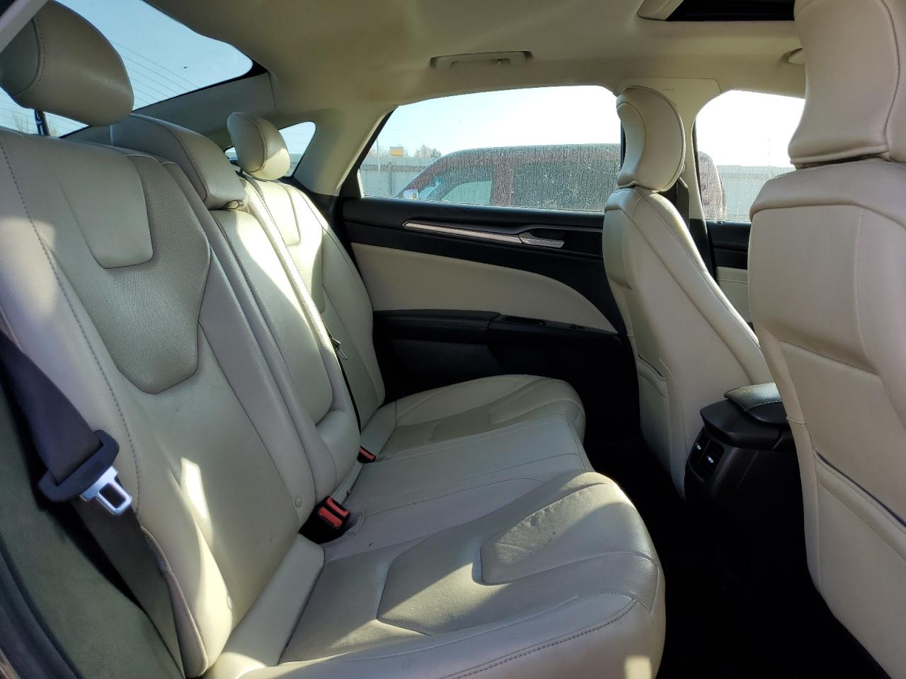 2016 Ford Fusion - Image 10