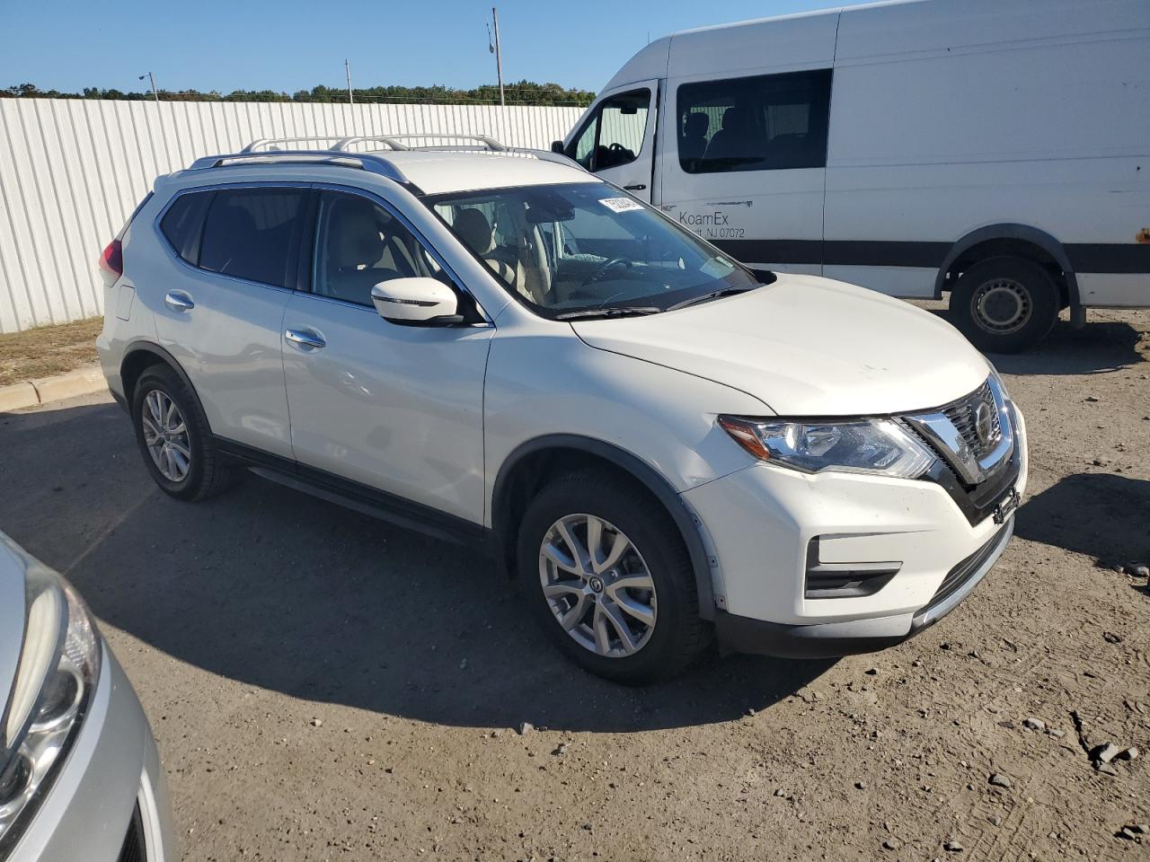 2020 Nissan Rogue - Image 4