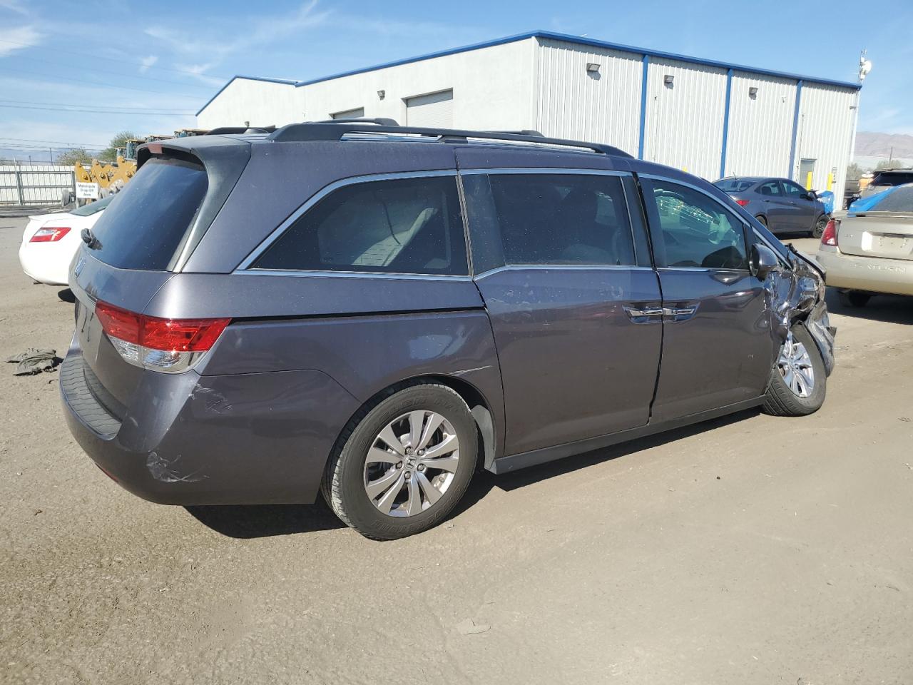 2016 Honda Odyssey - Image 3