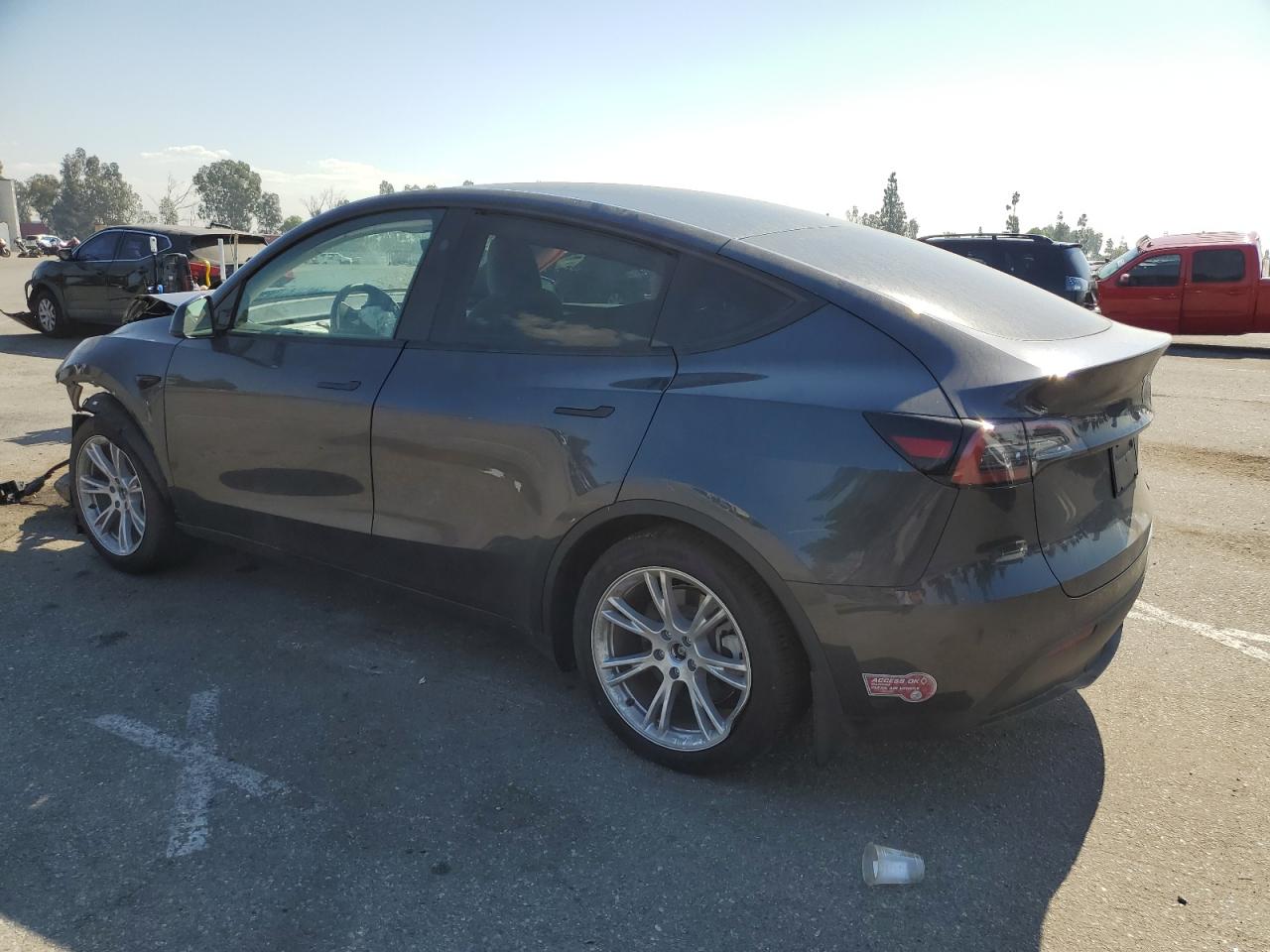 7SAYGDEE5RA233073 2024 TESLA MODEL Y - Image 2