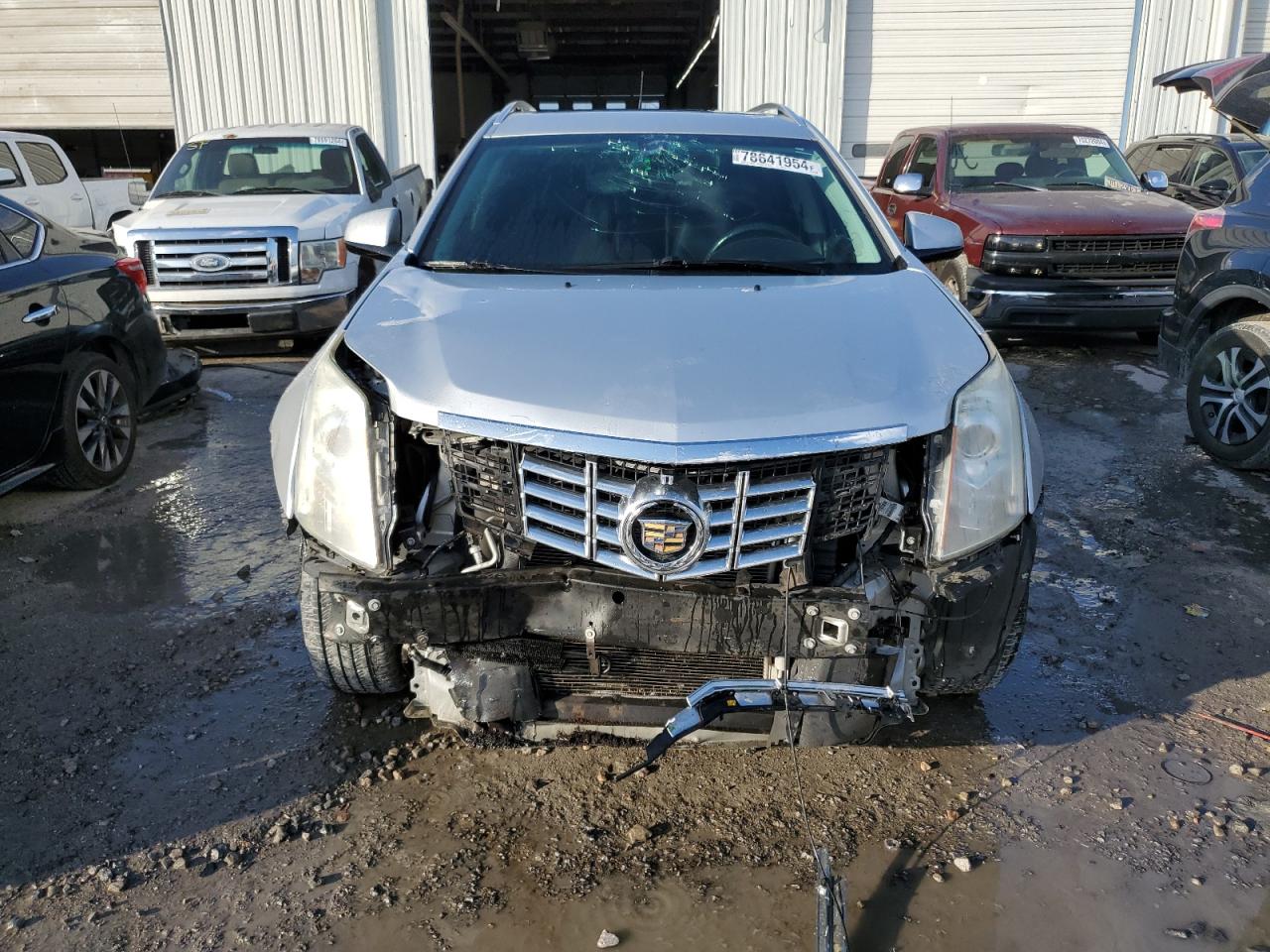 VIN 3GYFNDE3XDS594434 2013 CADILLAC SRX no.5