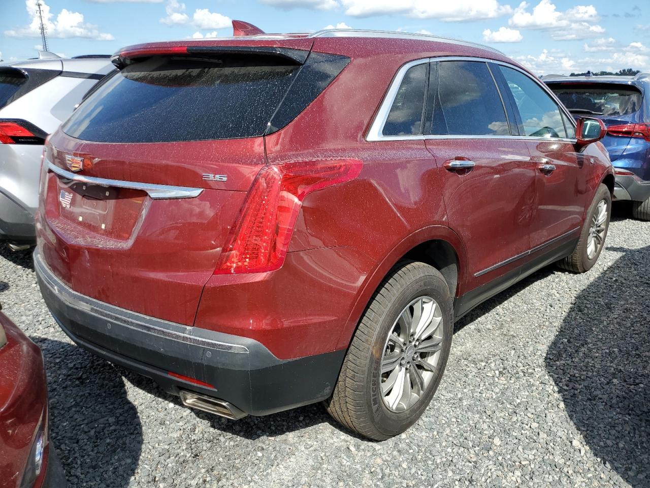 2017 Cadillac XT5 - Image 3