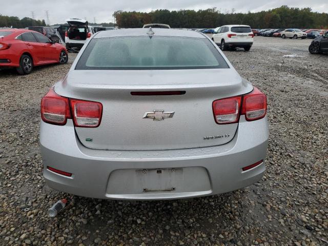 Sedans CHEVROLET MALIBU 2015 Srebrny