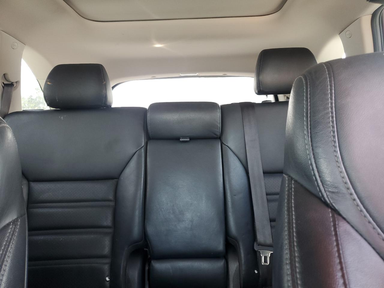2017 Kia Sorento - Image 10