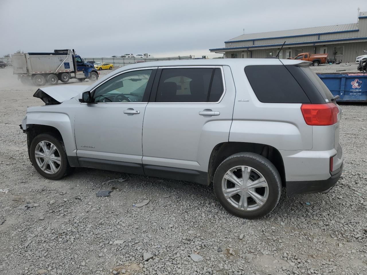 2017 GMC Terrain - Image 2