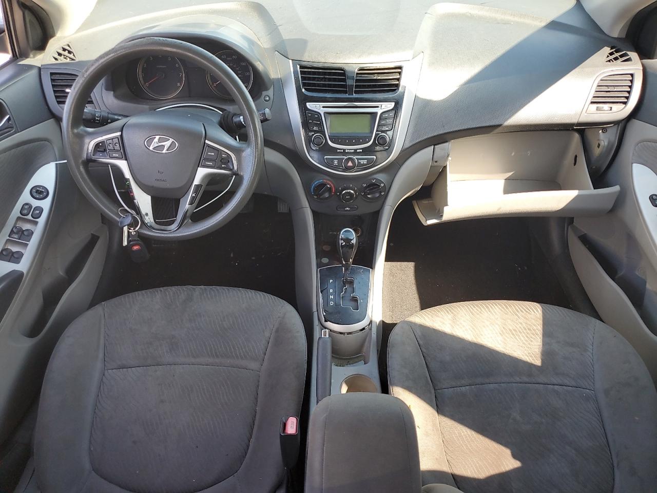 KMHCU4AE3DU399242 2013 Hyundai Accent Gls