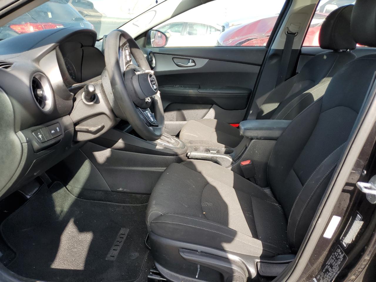 2021 Kia Forte - Image 7