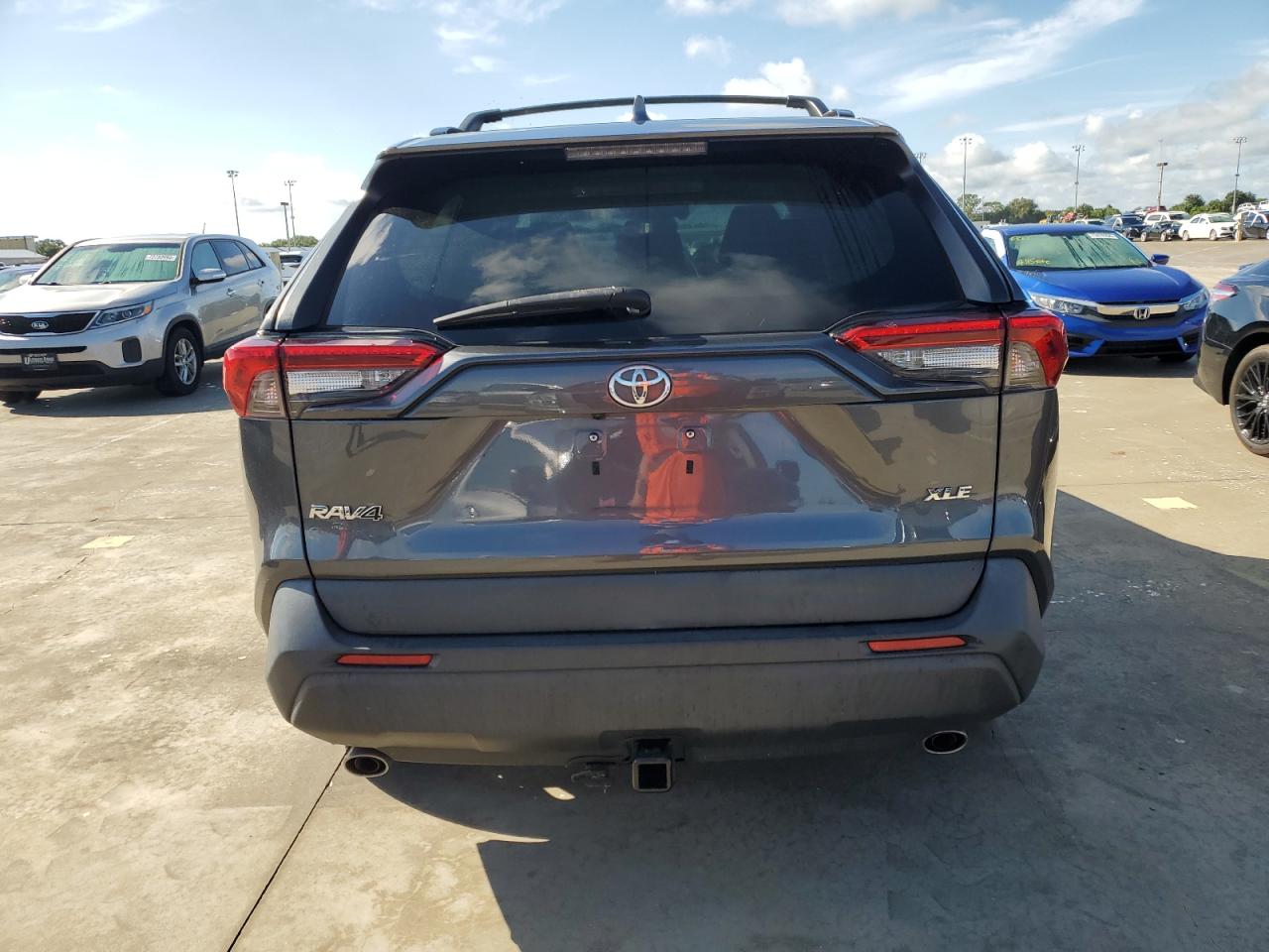 2020 Toyota Rav4 Xle Premium VIN: 2T3C1RFV5LC063646 Lot: 73870234