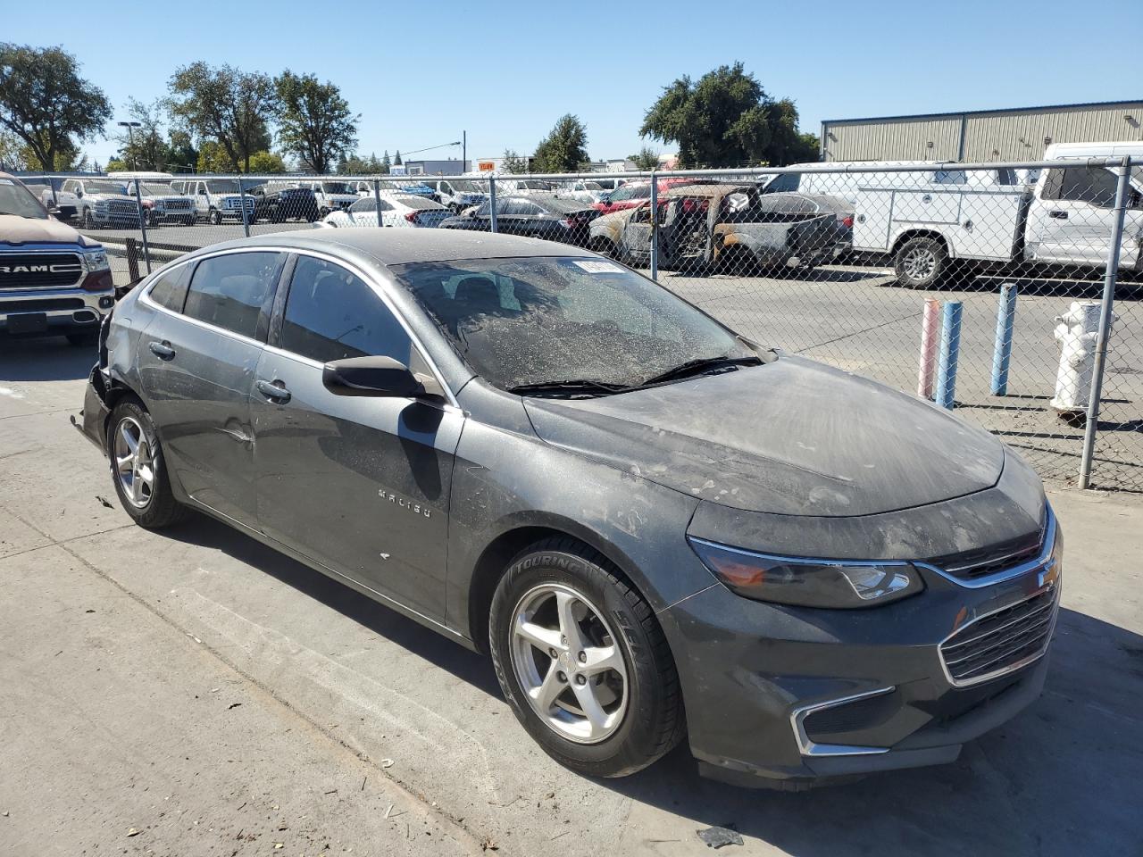 VIN 1G1ZB5ST6HF255422 2017 CHEVROLET MALIBU no.4