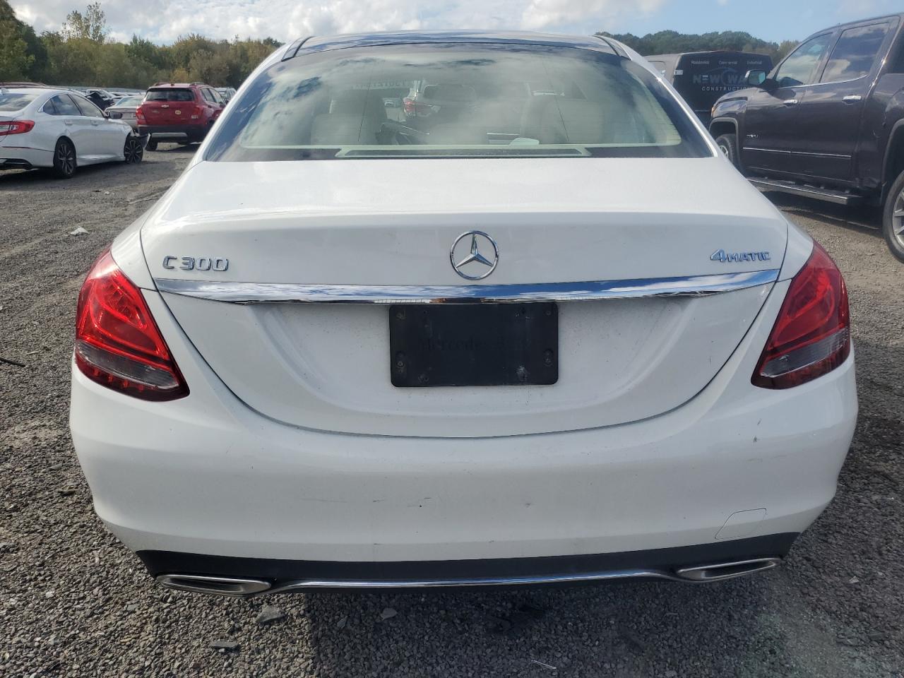 55SWF4KB4HU223278 2017 Mercedes-Benz C 300 4Matic