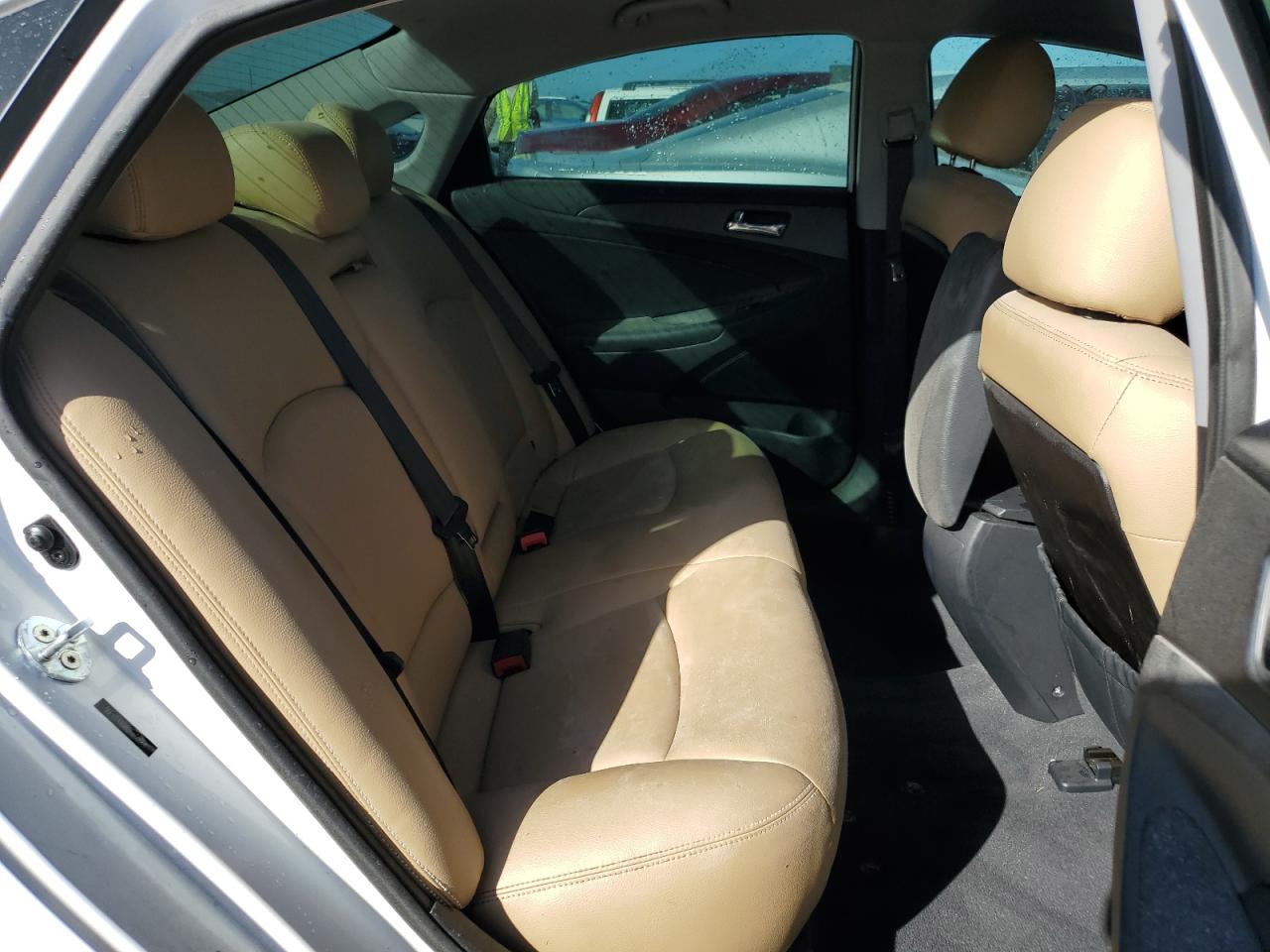 2013 Hyundai Sonata - Image 10
