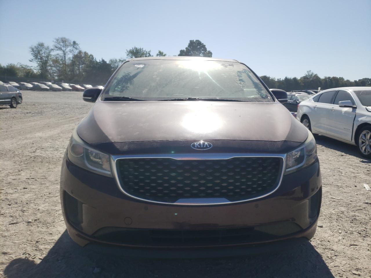 KNDMB5C10H6324975 2017 Kia Sedona Lx