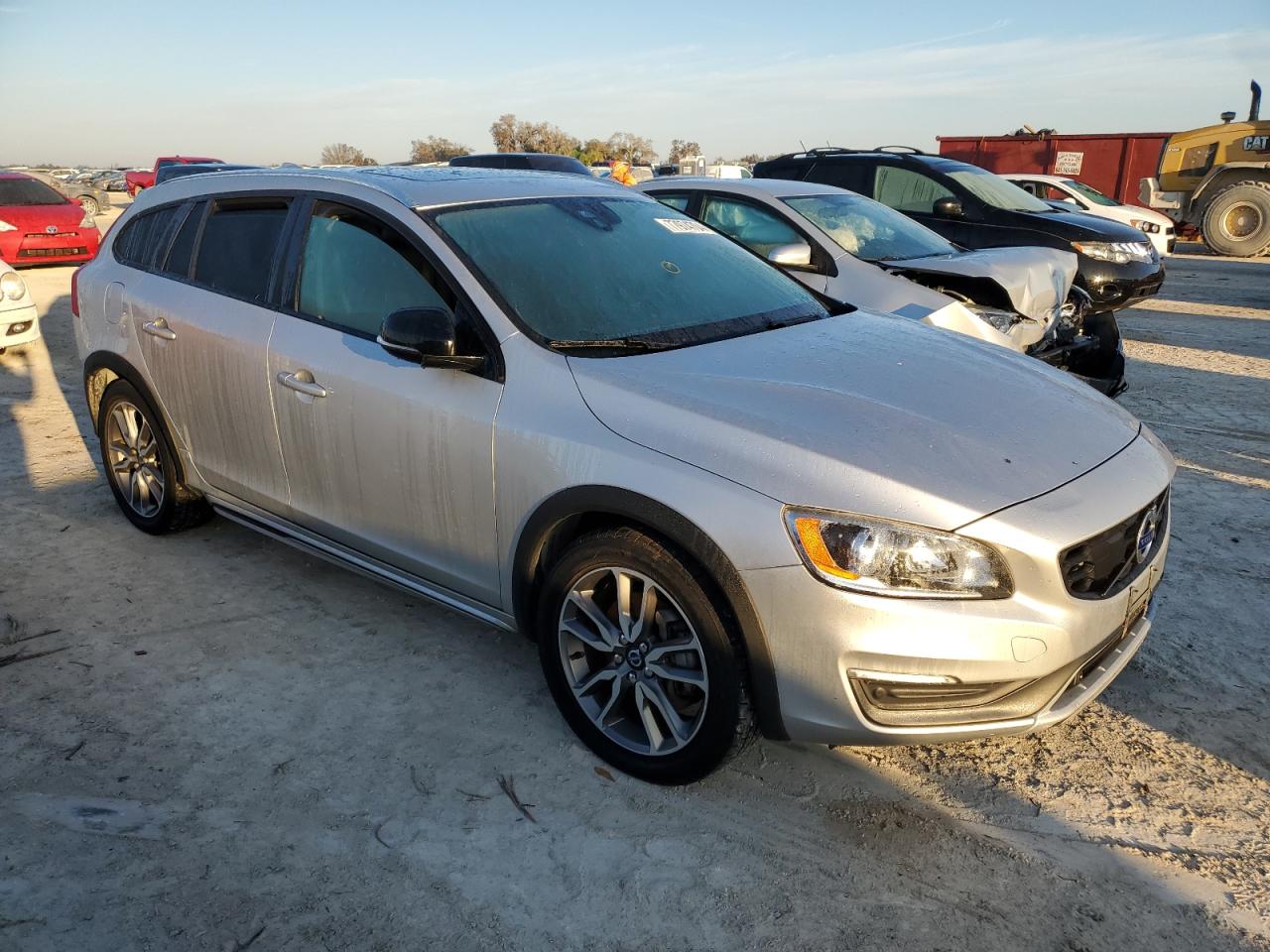 2016 Volvo V60 - Image 4