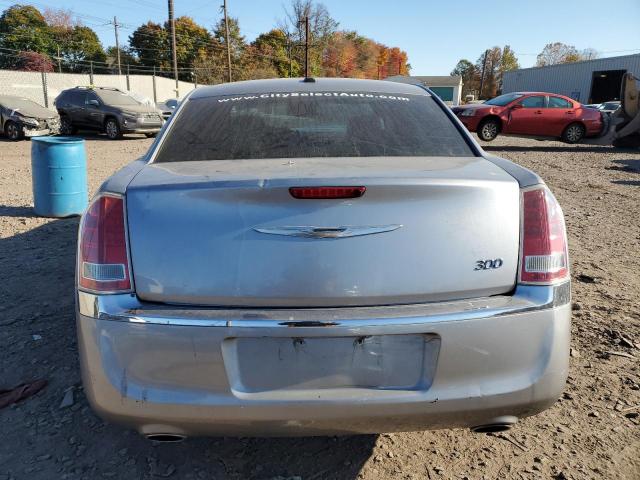  CHRYSLER 300 2013 Srebrny
