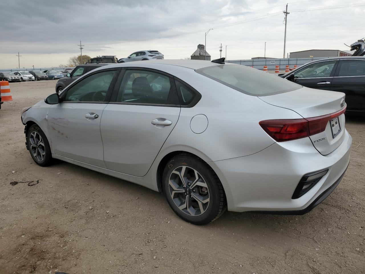 2019 Kia Forte - Image 2