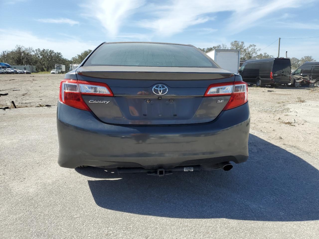 4T1BF1FK0DU226829 2013 Toyota Camry L