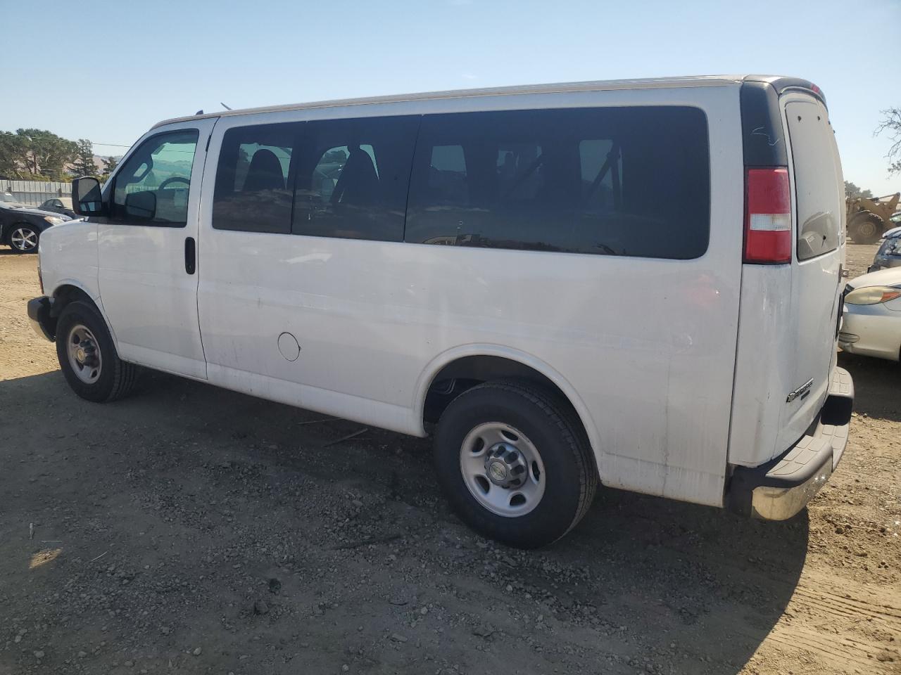2016 Chevrolet Express - Image 2