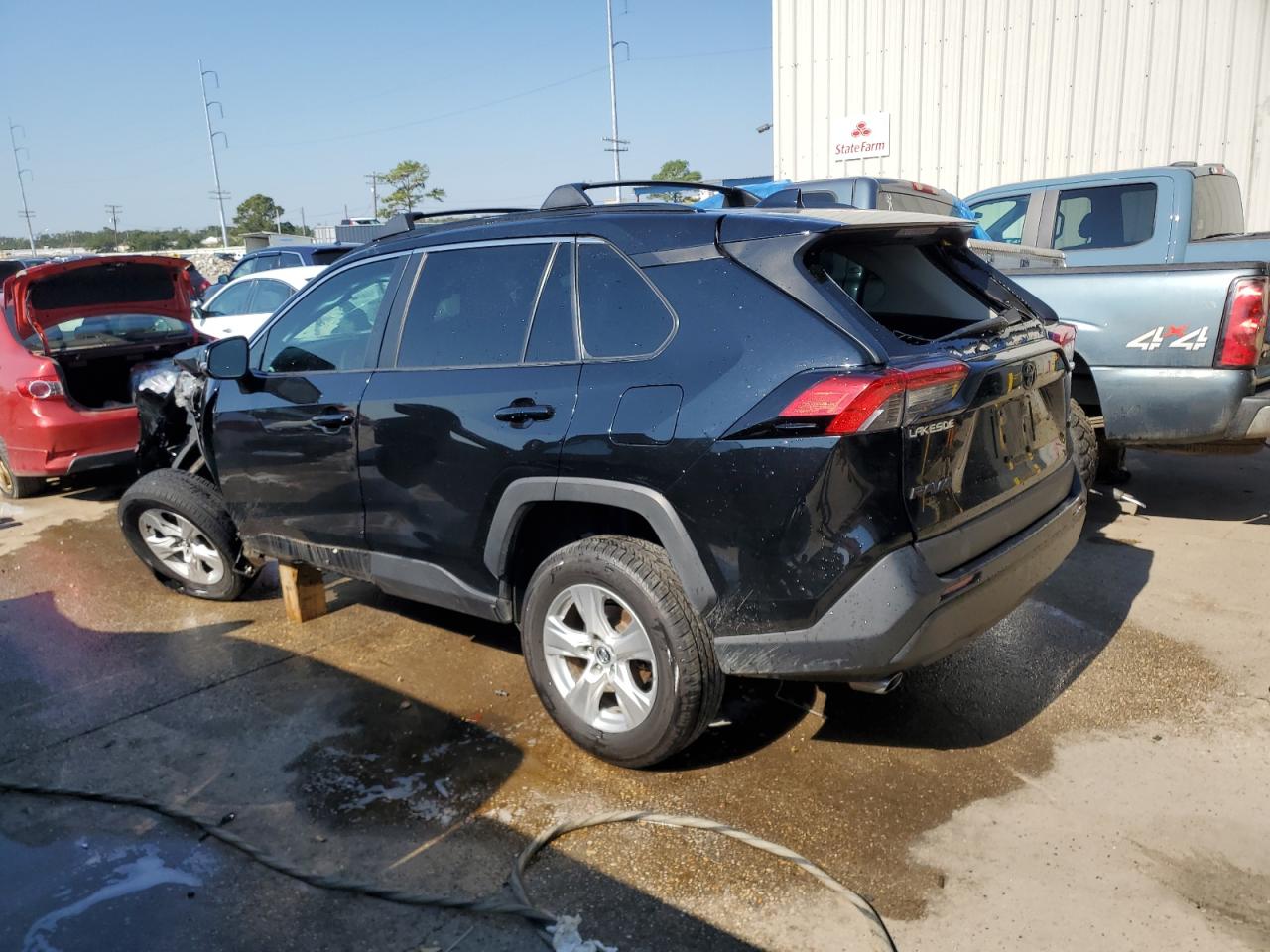 2021 Toyota RAV 4 - Image 2