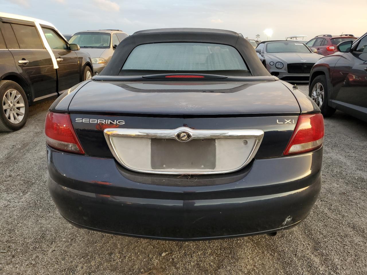 2004 Chrysler Sebring Lxi VIN: 1C3EL55R04N179817 Lot: 75276454