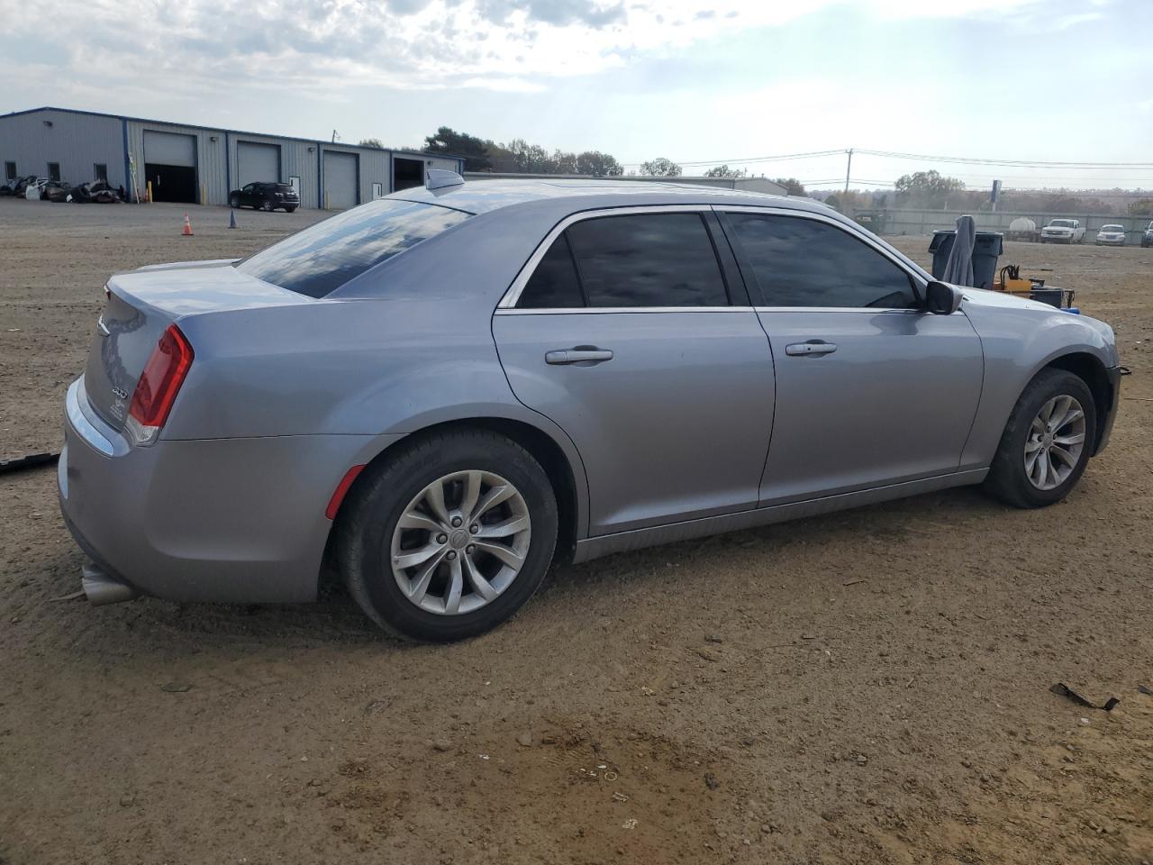 2016 Chrysler 300 - Image 3