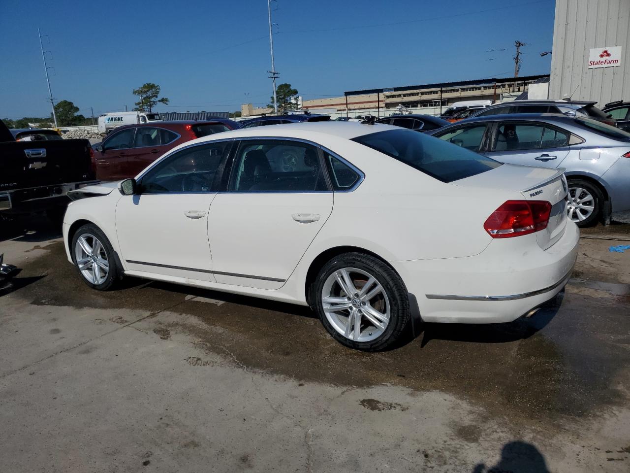 1VWCV7A39FC095694 2015 VOLKSWAGEN PASSAT - Image 2