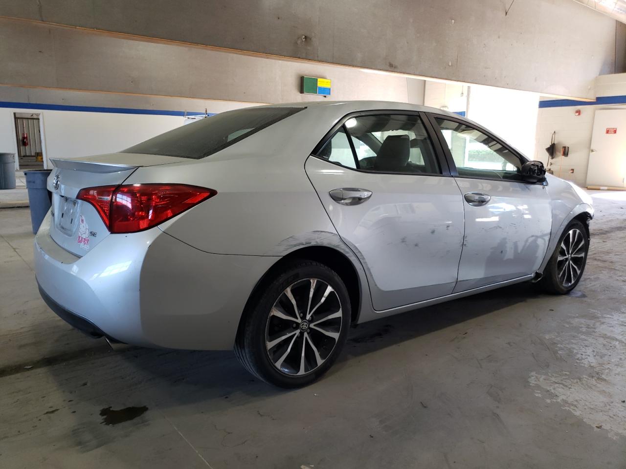 VIN 5YFBURHE0HP675656 2017 TOYOTA COROLLA no.3