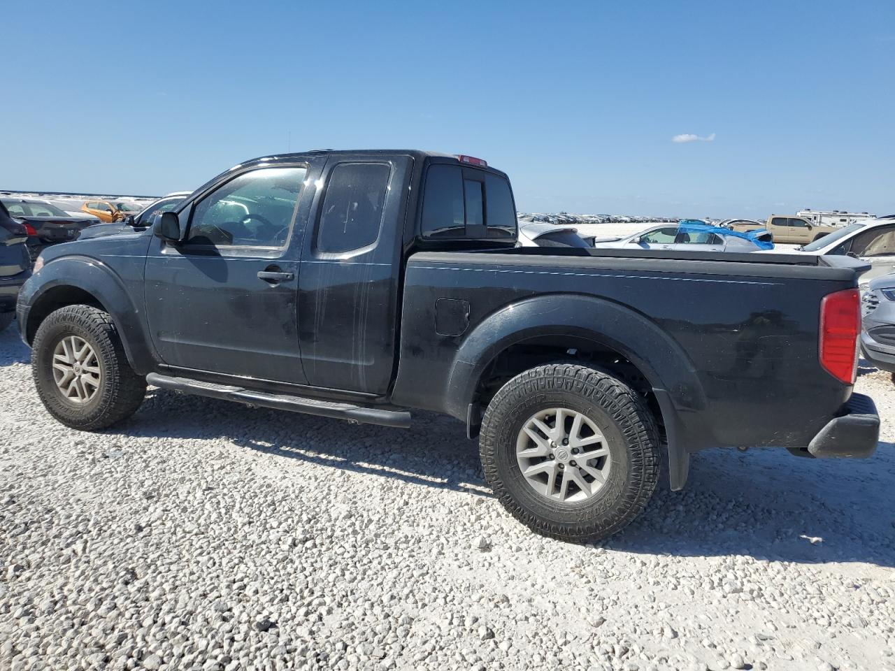 2020 Nissan Navara (Frontier) - Image 2