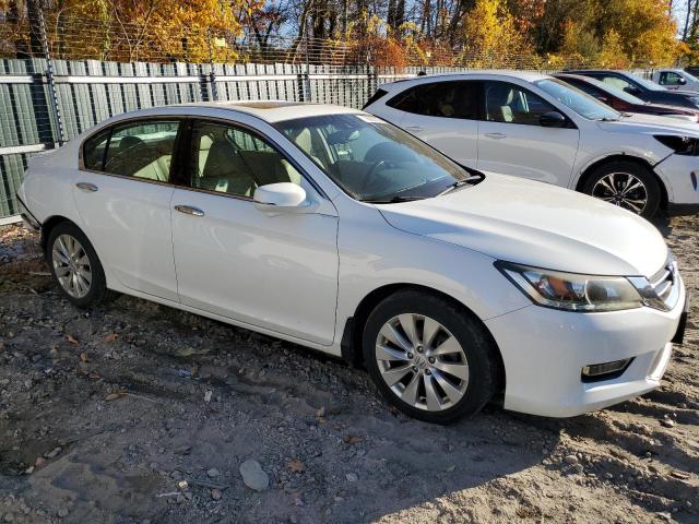 Sedans HONDA ACCORD 2013 White