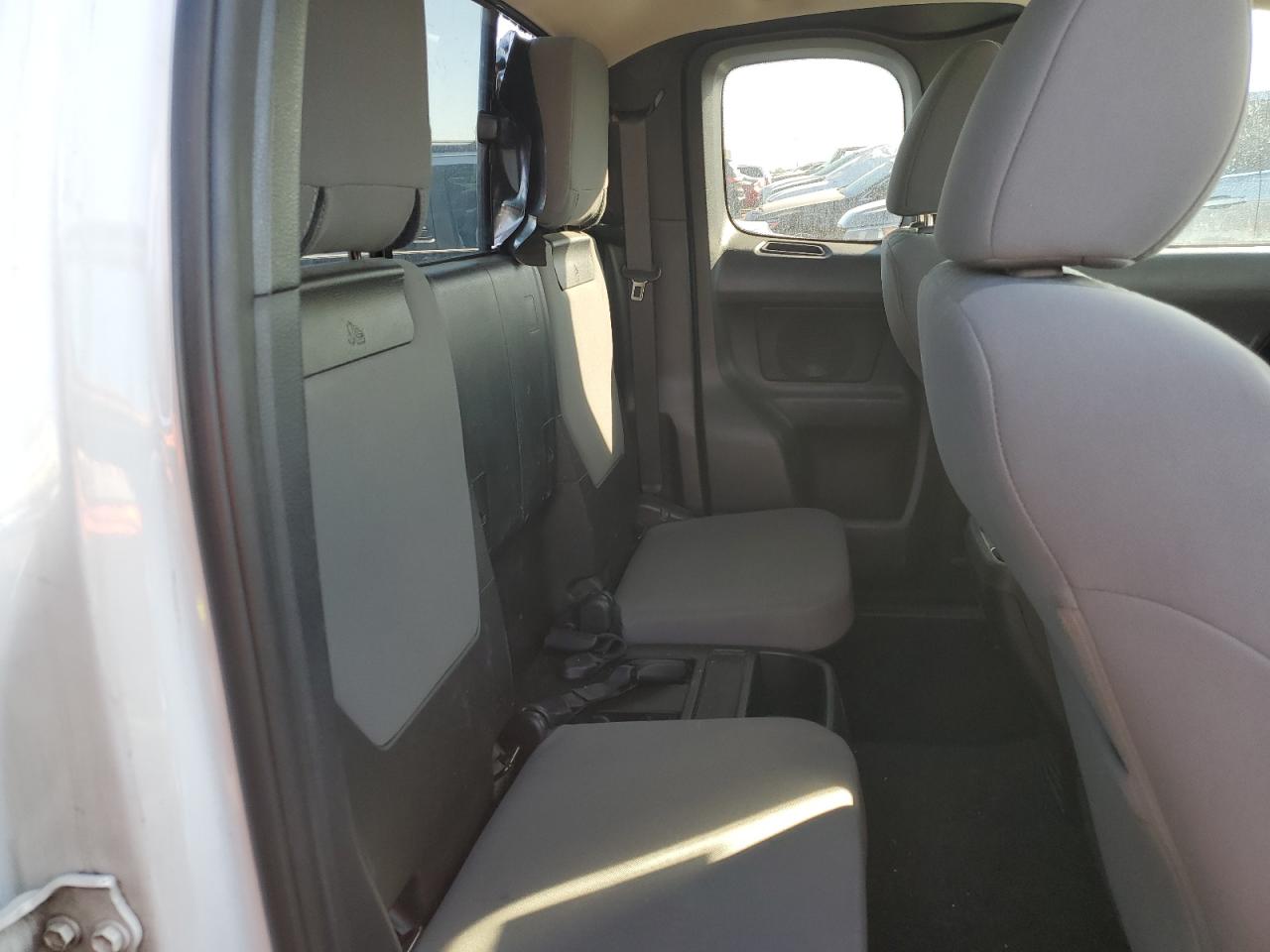 2020 Toyota Tacoma - Image 10
