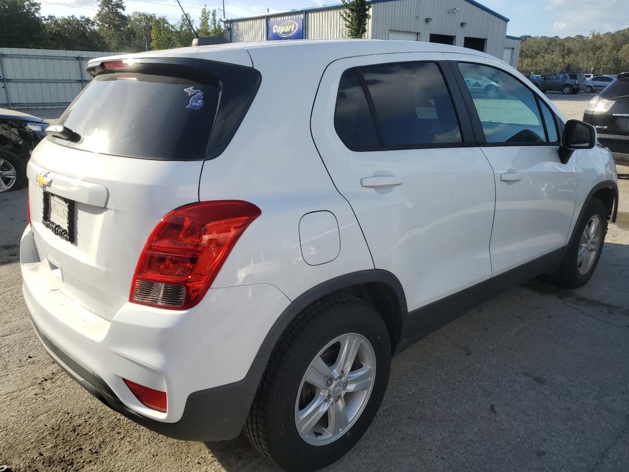 2019 Chevrolet Trax - Image 3