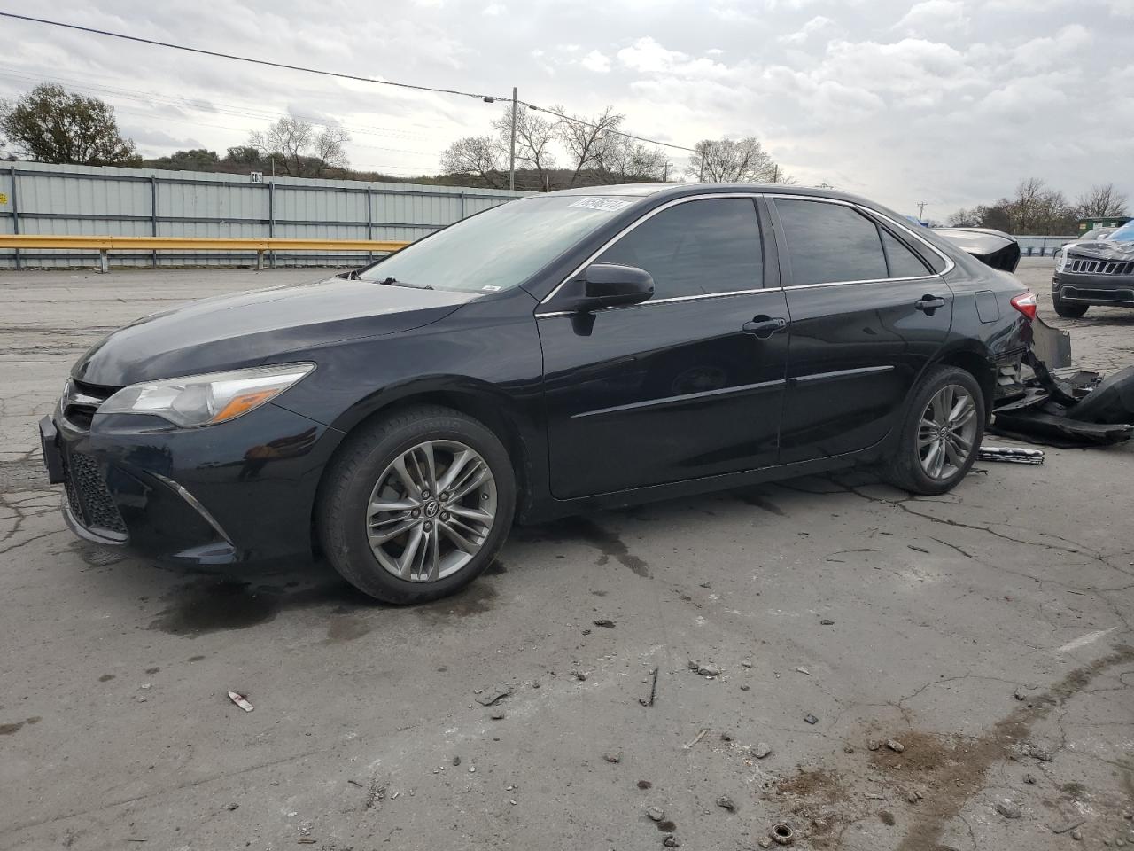 VIN 4T1BF1FK0HU722378 2017 TOYOTA CAMRY no.1