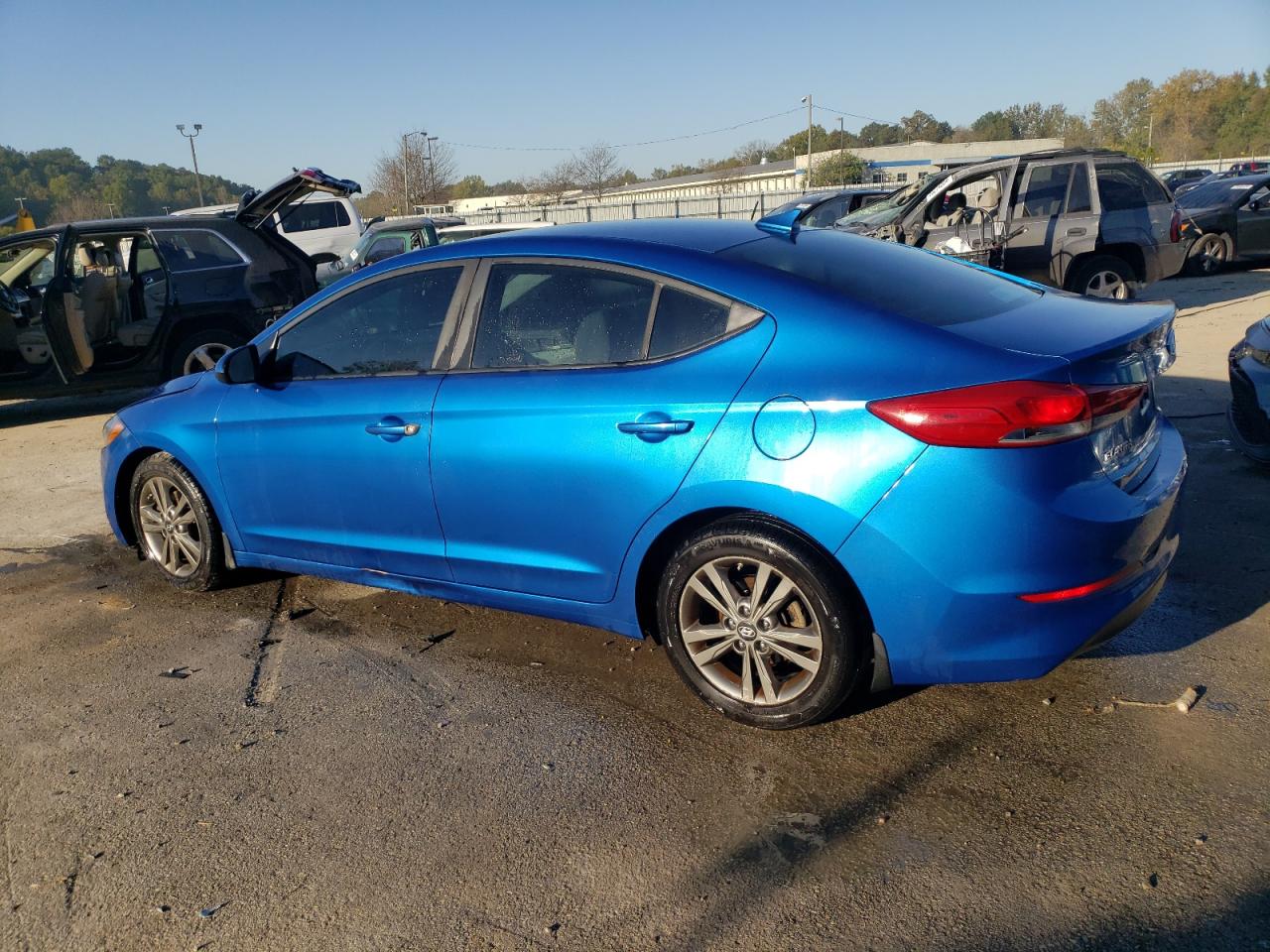 2018 Hyundai Elantra - Image 2
