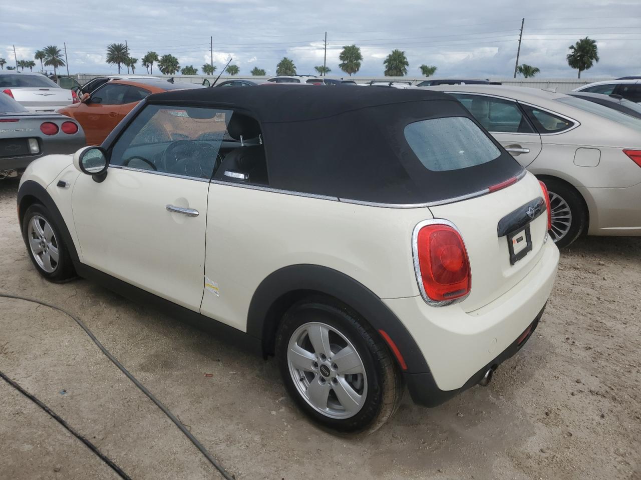 2017 MINI Cooper - Image 2