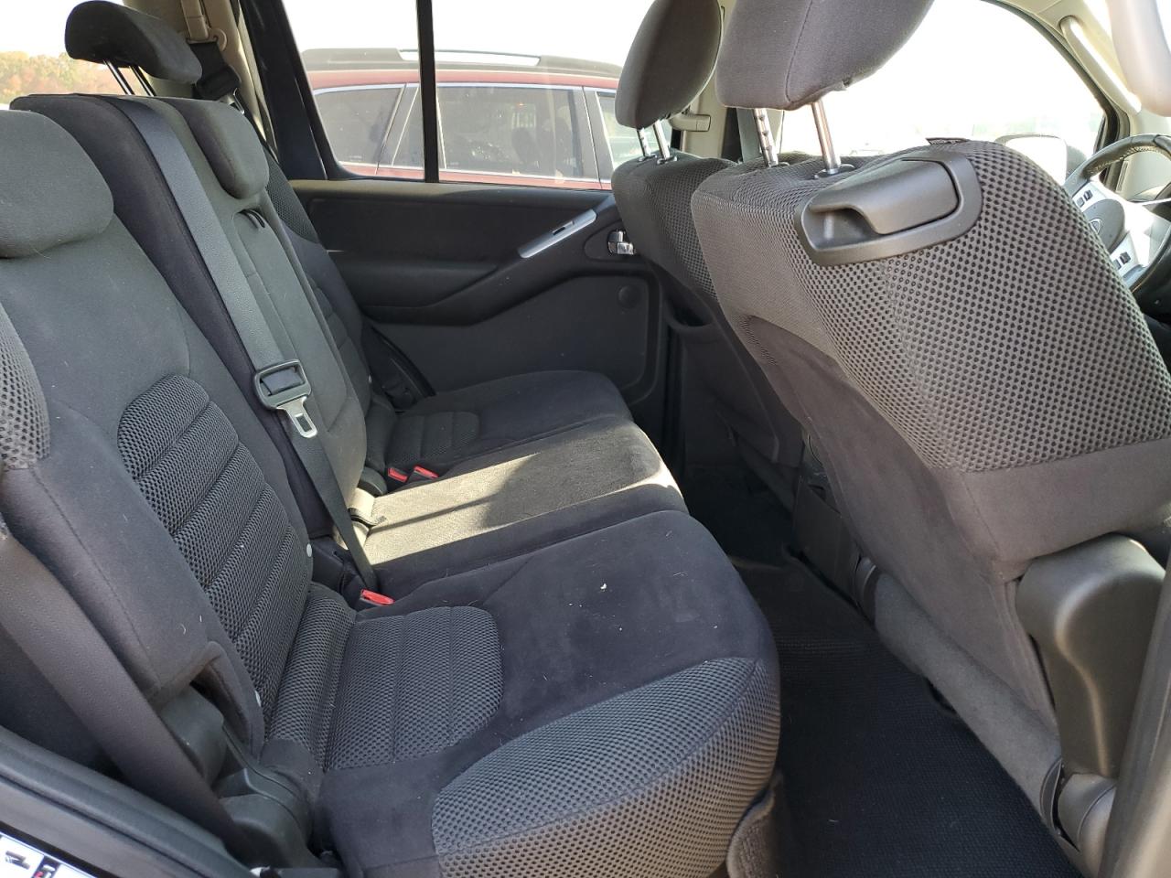 2010 Nissan Pathfinder S VIN: 5N1AR1NB0AC611748 Lot: 77220254