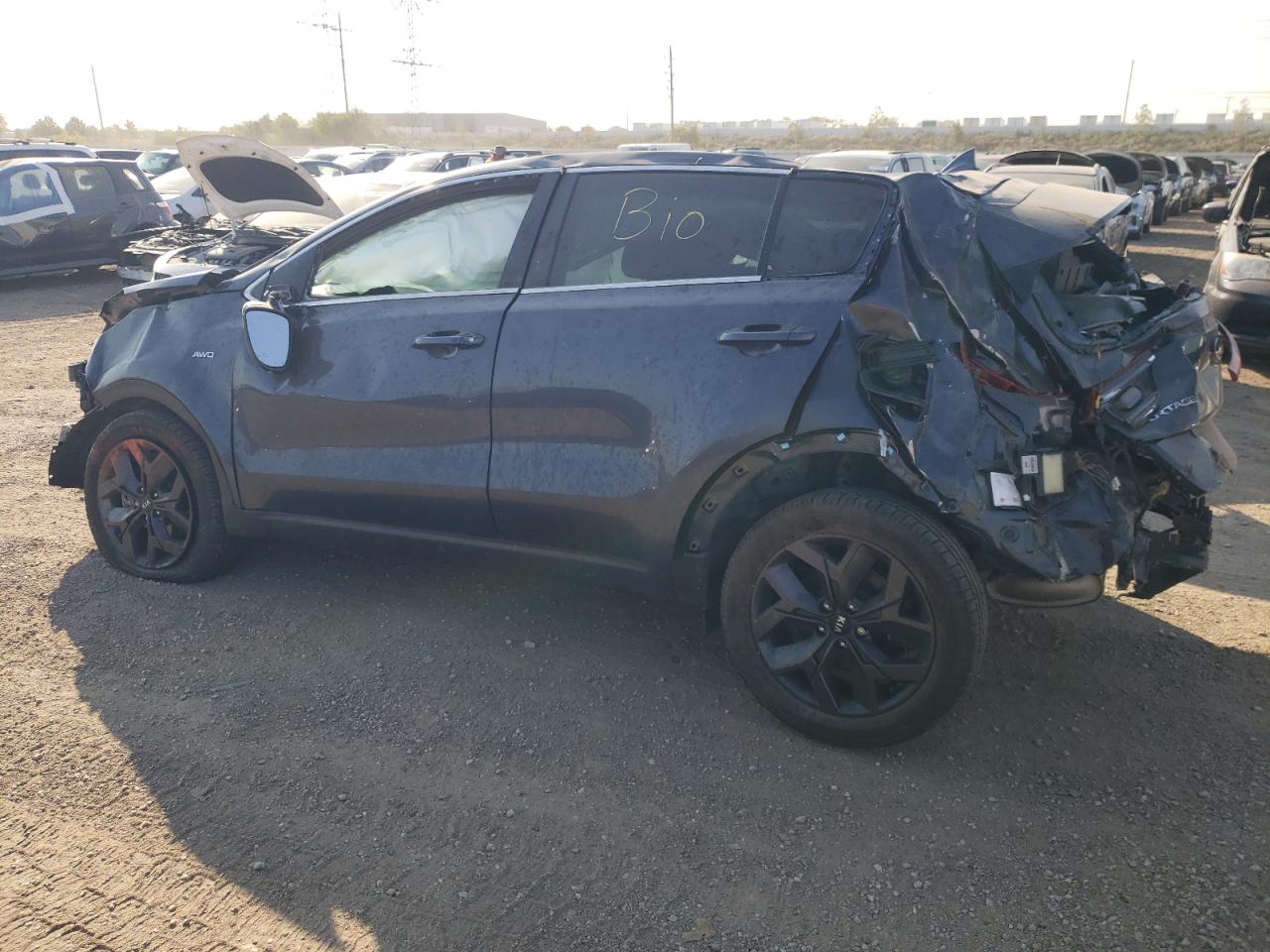 2022 Kia Sportage - Image 2