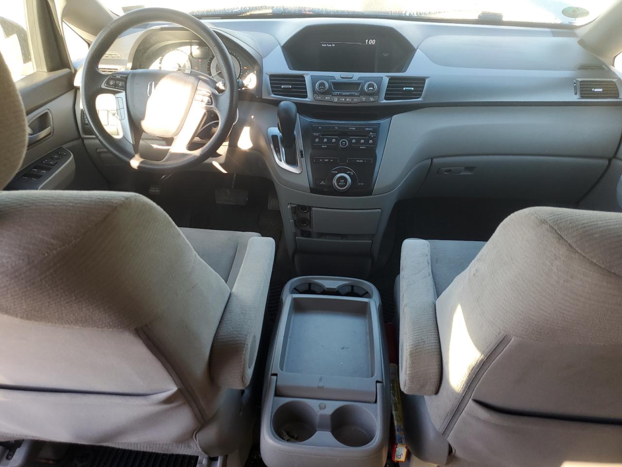2012 Honda Odyssey - Image 8
