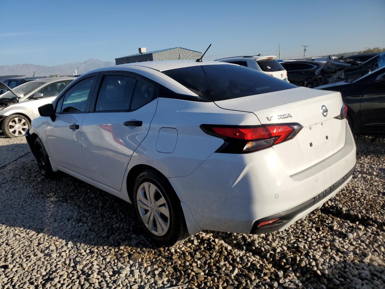 2021 Nissan Versa - Image 2