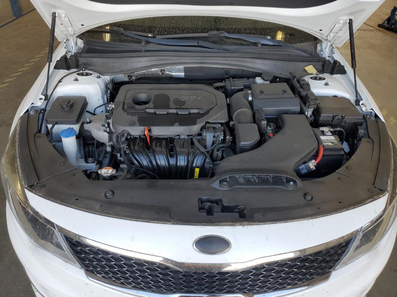 5XXGT4L32JG221019 2018 Kia Optima Lx