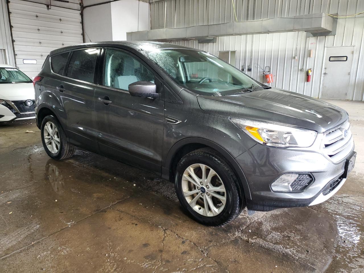 2019 Ford Escape - Image 4