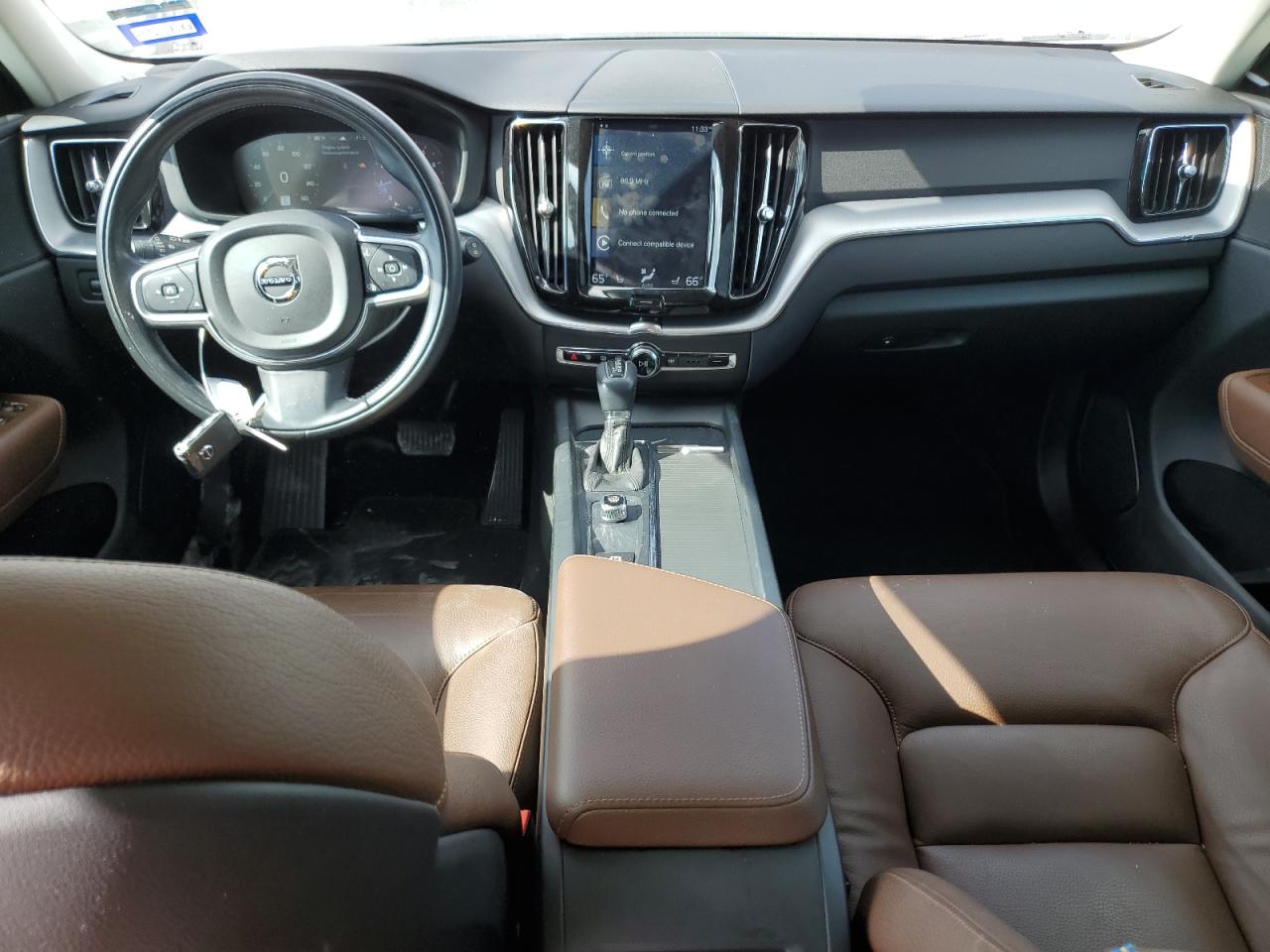 2018 Volvo XC60 - Image 8