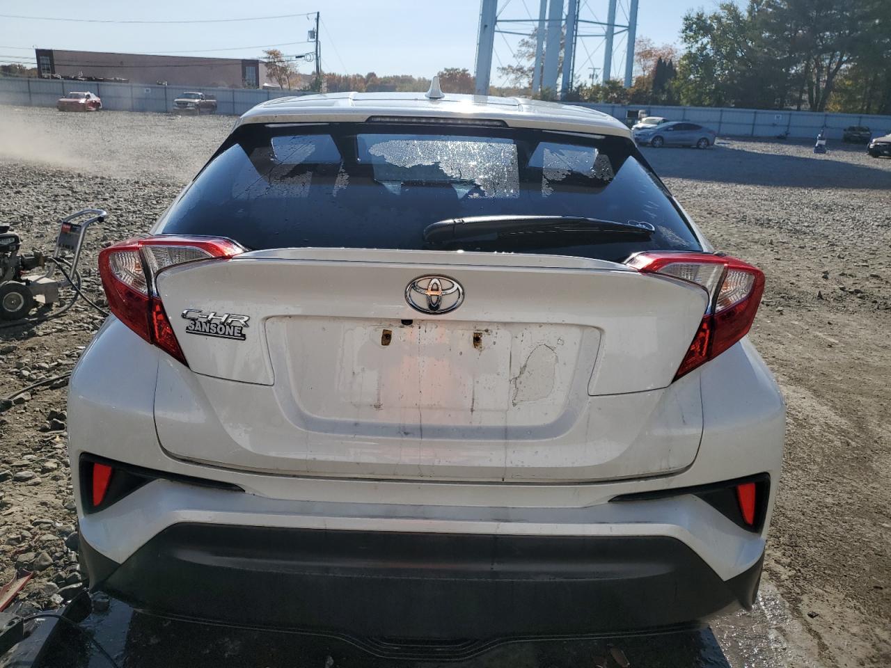 NMTKHMBX9JR012034 2018 Toyota C-Hr Xle