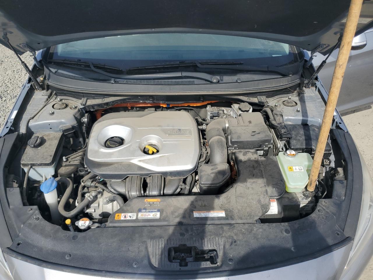 2016 Hyundai Sonata Hybrid VIN: KMHE24L10GA011463 Lot: 75455684