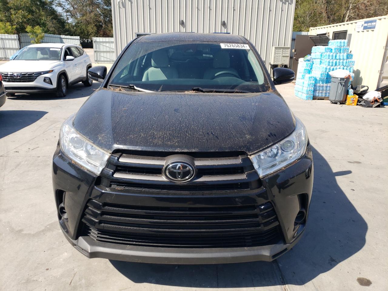 2018 Toyota Highlander Le VIN: 5TDZARFH7JS038801 Lot: 76265834