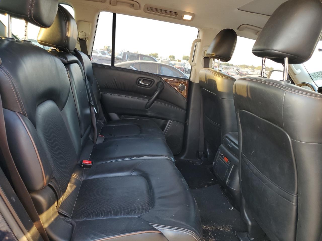 JN8AY2ND6J9051380 2018 Nissan Armada Sv