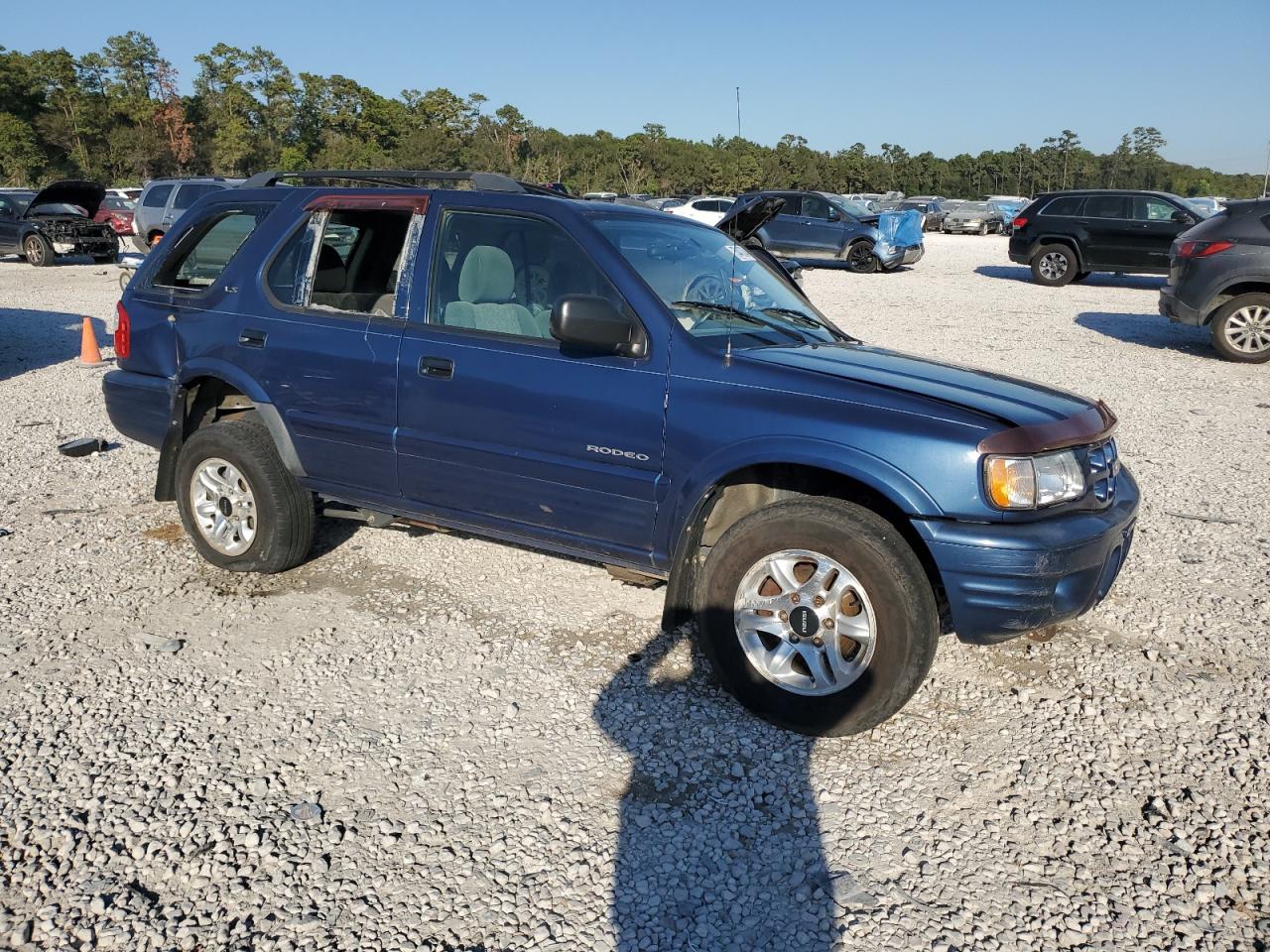 2002 Isuzu Rodeo - Image 4
