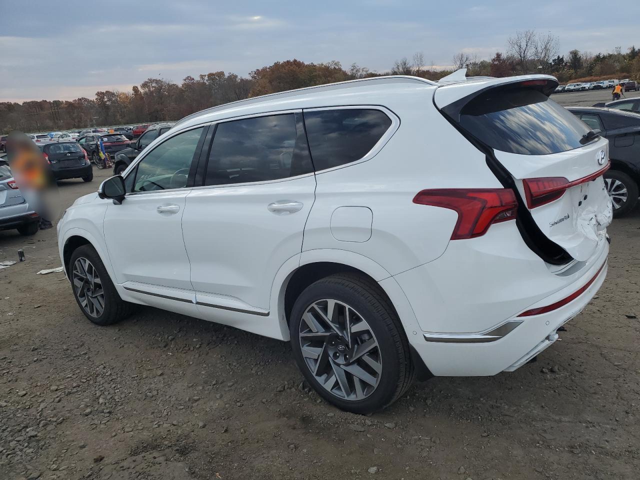 2023 Hyundai Santa Fe - Image 2